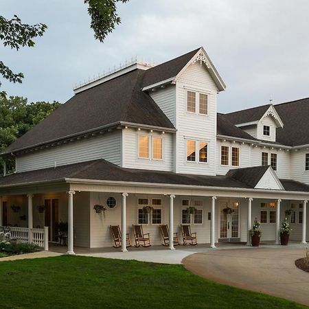 אוקובוג'י The Oakwood Inn מראה חיצוני תמונה